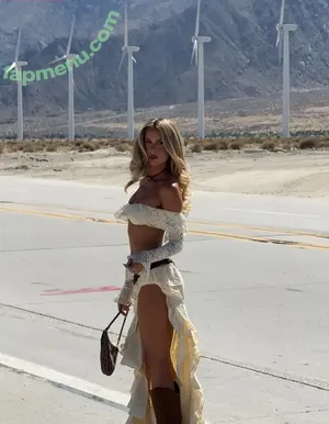 Emily Venz / emilyvenz nude photo #0343