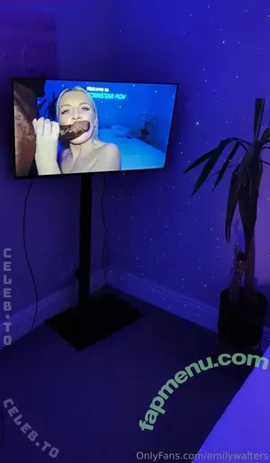 Emily Walters / HotwifeEmilyUK / emilywalters / emilywalters__ nude photo #0303