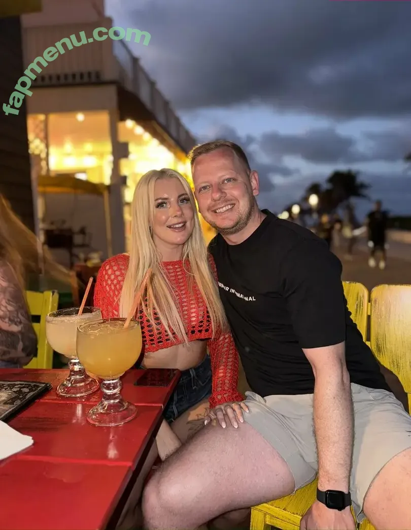 Emily Walters nude photo #0299 (HotwifeEmilyUK / emilywalters / emilywalters__)