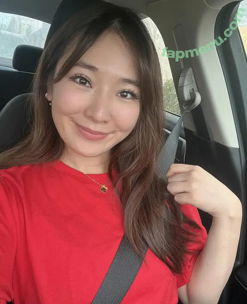 Emily Wang nude photo #0021 (Emilyywang / Emilyywng)