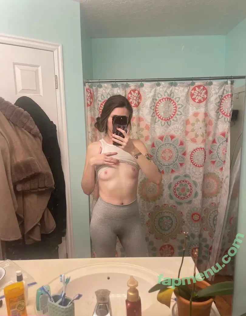 emily_wells nude photo #0002 (emily_wells)