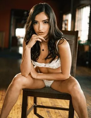 Emily Willis / emilywillisx3 / emilywillisxoxo / emilywillisxxx nude photo #2119