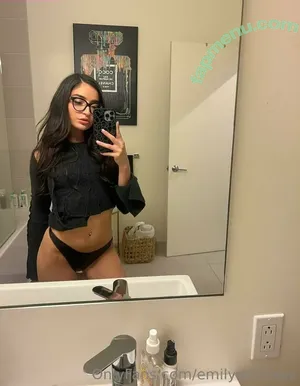 Emily Willis / emilywillisx3 / emilywillisxoxo / emilywillisxxx nude photo #2713