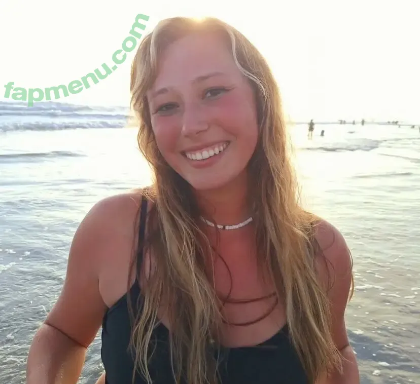 Emily Zumwalt nude photo #0009 (uncommonly_simple)