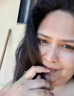 emily726 / emili_726 nude photo #0052