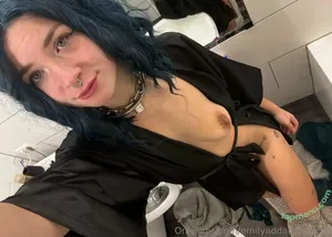  nude photo #0005