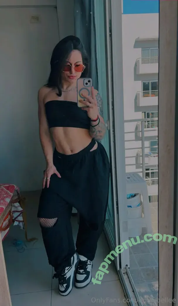 emilybellee nude photo #0042 (emilybellee__)