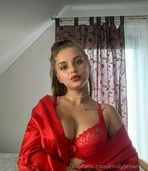 emilybrownnn / emilybrownnnn nude photo #0366