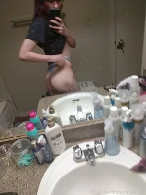emilybunoof / emilybunie nude photo #0005