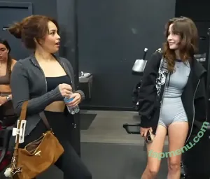 emilydaniellam / emilylynne / meilylol / valkyrae assistant nude photo #0018