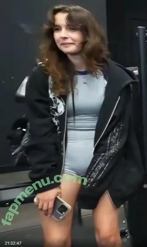 emilydaniellam nude photo #0016 (emilylynne / meilylol / valkyrae assistant)