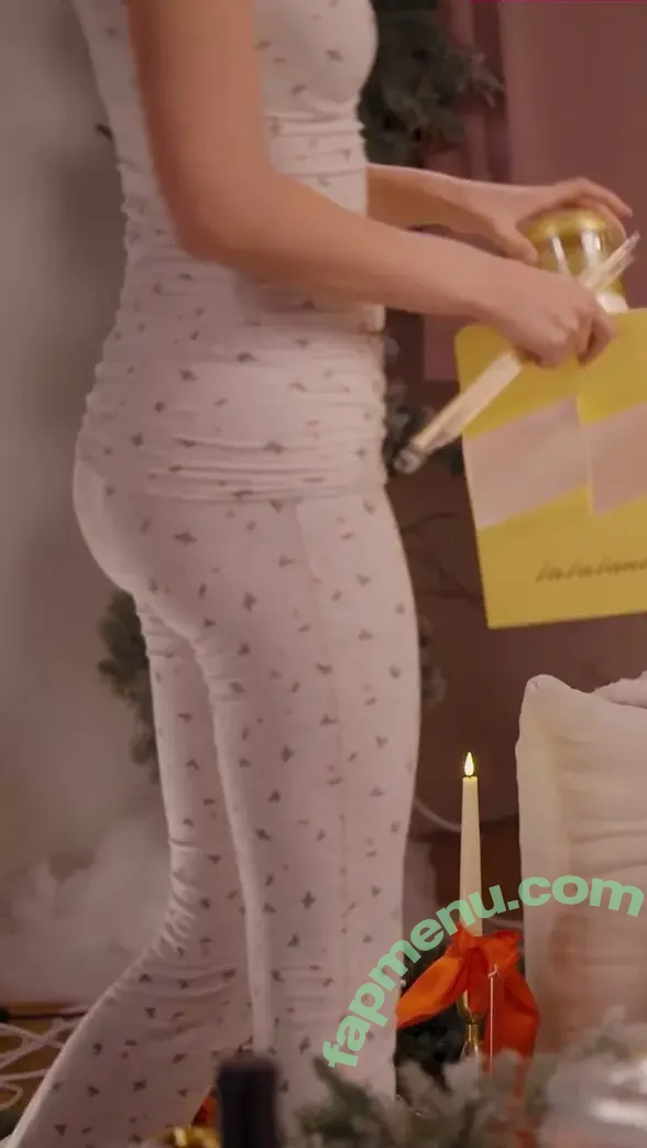 emilydaniellam nude photo #0030 (emilylynne / meilylol / valkyrae assistant)