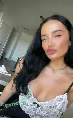  nude photo #0002