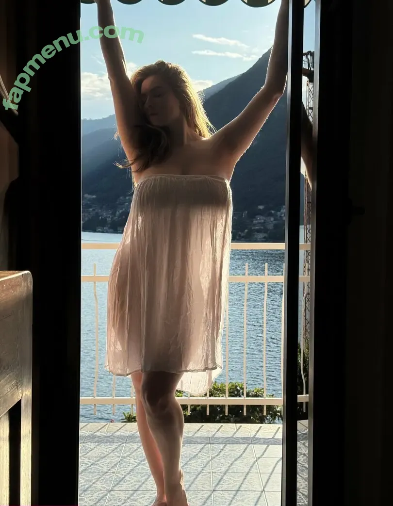 emilyforyouuu nude photo #0015 (emilyforyou)