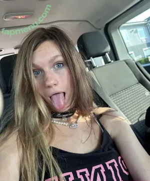 emilyghostgirl / emilyghostgirl18 nude photo #0050