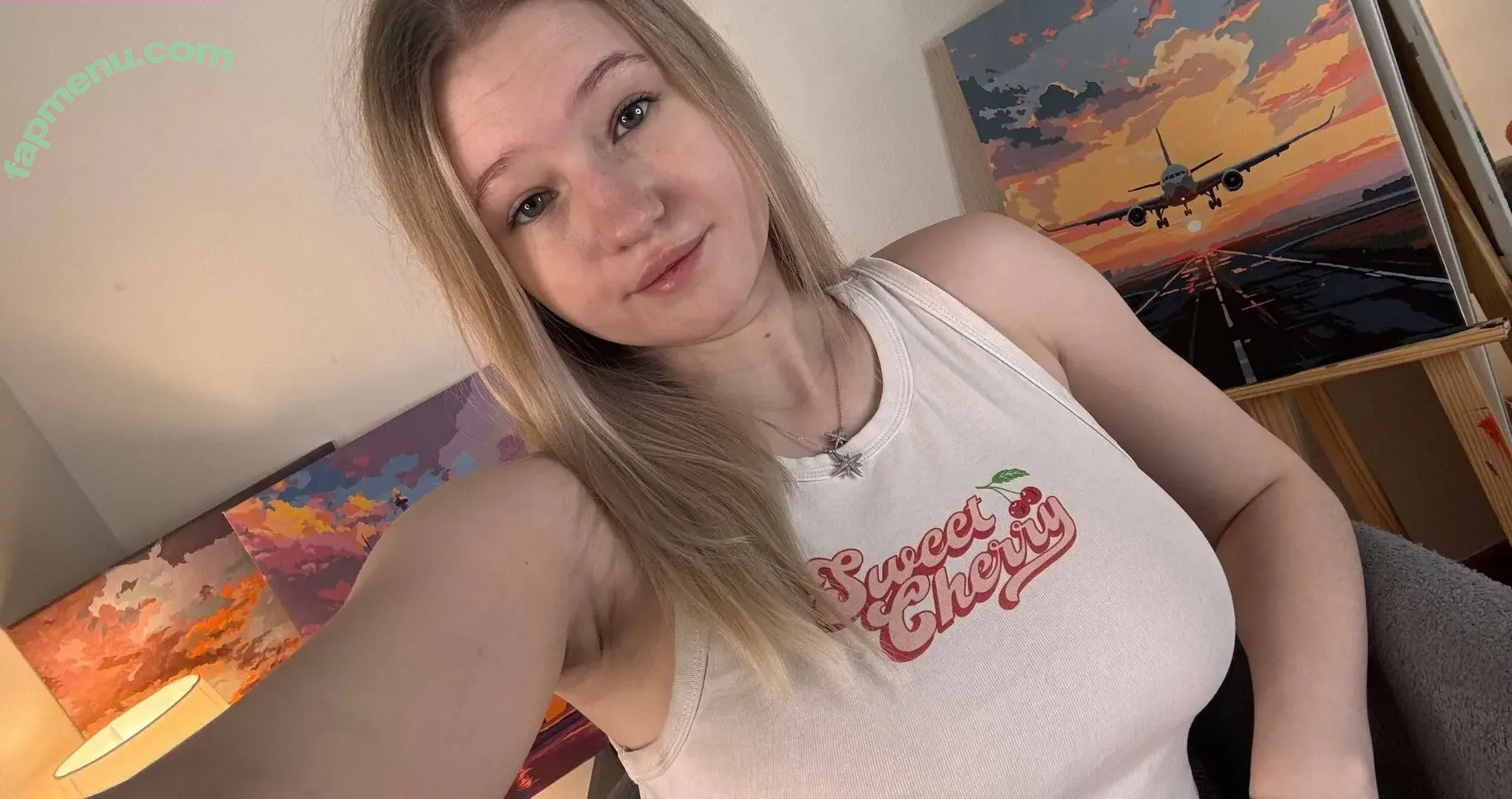 emilyhewell nude photo #0023 (emhellewell)