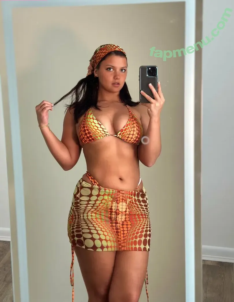 Emilyjoneschat nude photo #0001 (Emjaybird / emilyjones_______)