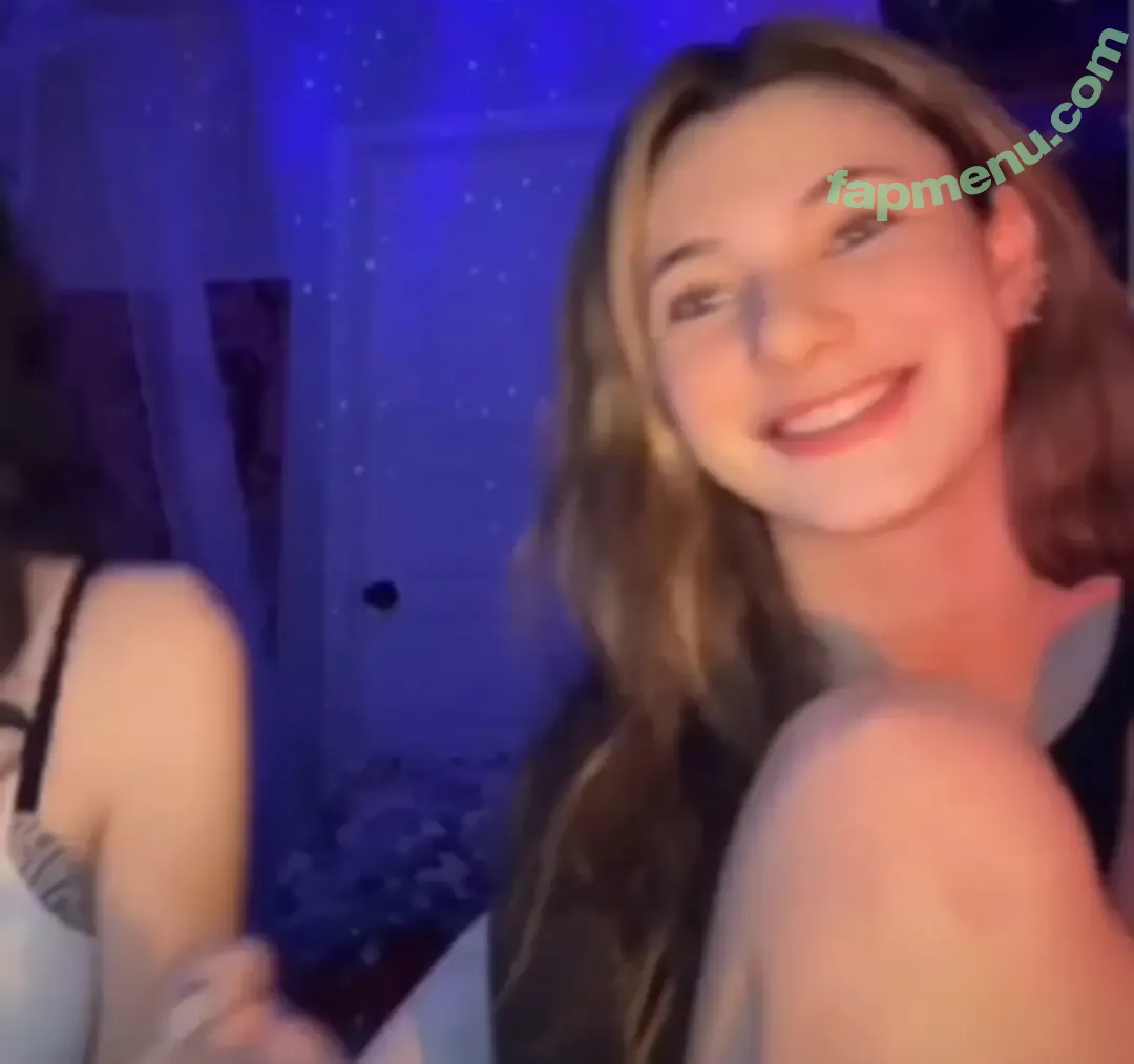 Emilyk Emily Kelemen nude photo #0018 (emilykelemen_ / morgs.fox)