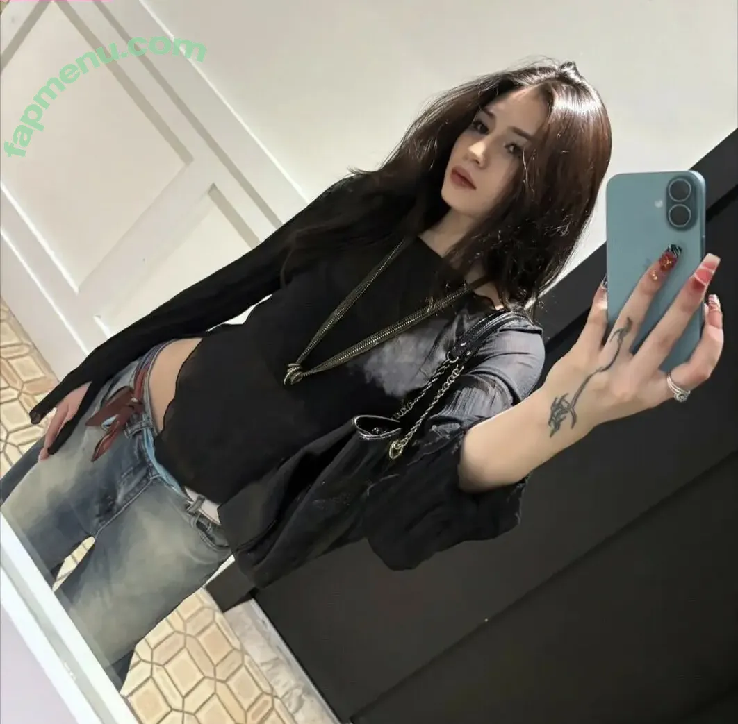 Emilykr0pp nude photo #0069 (emilyperry)