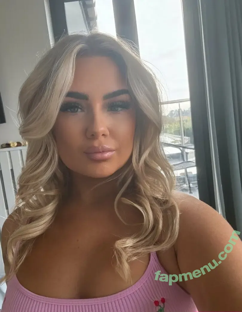 emilymarlor nude photo #0023 (emilymarlor)