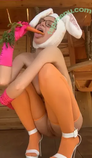 nude photo #0010