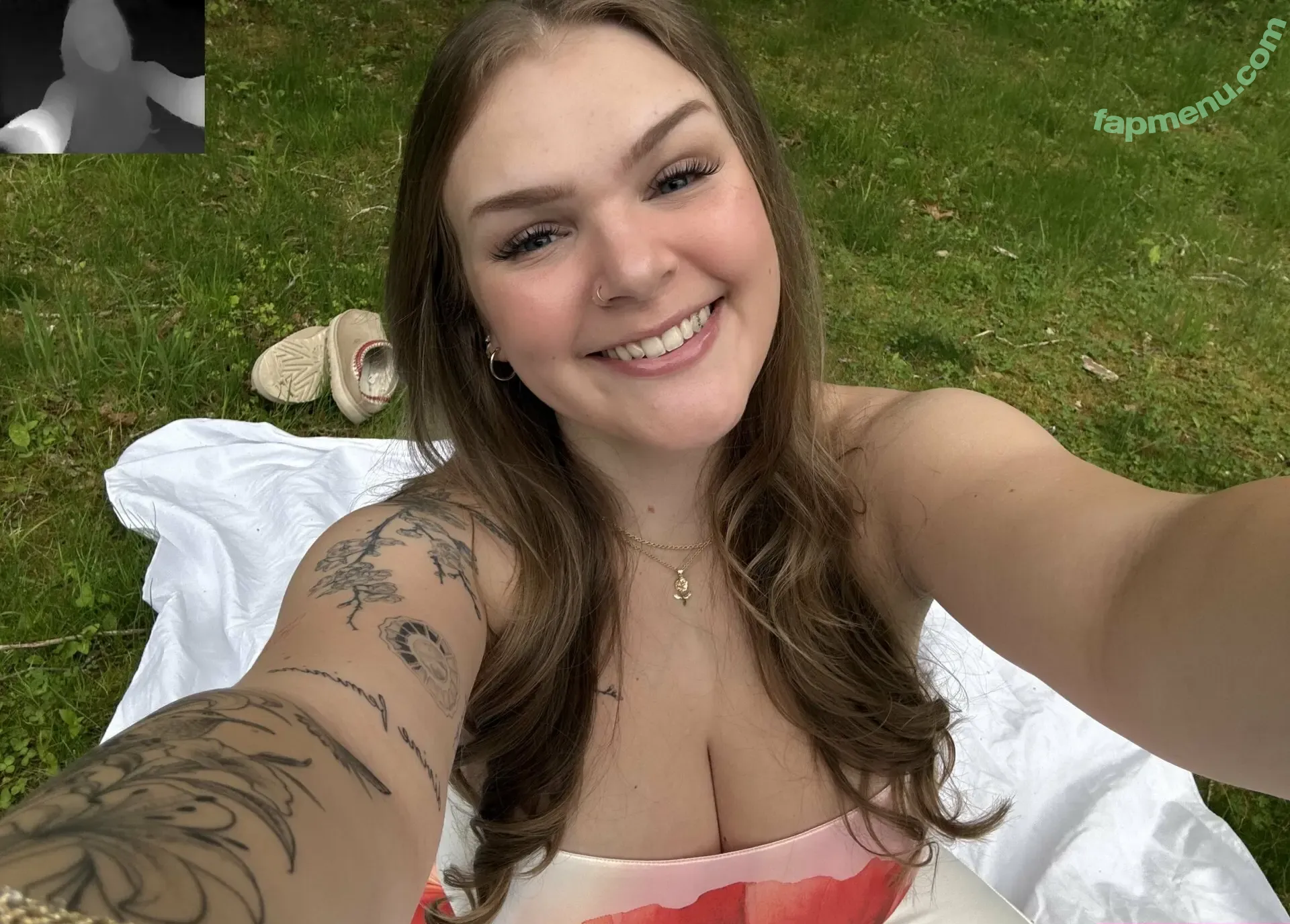 emilysmallssss nude photo #0009 (emilysmallssss)