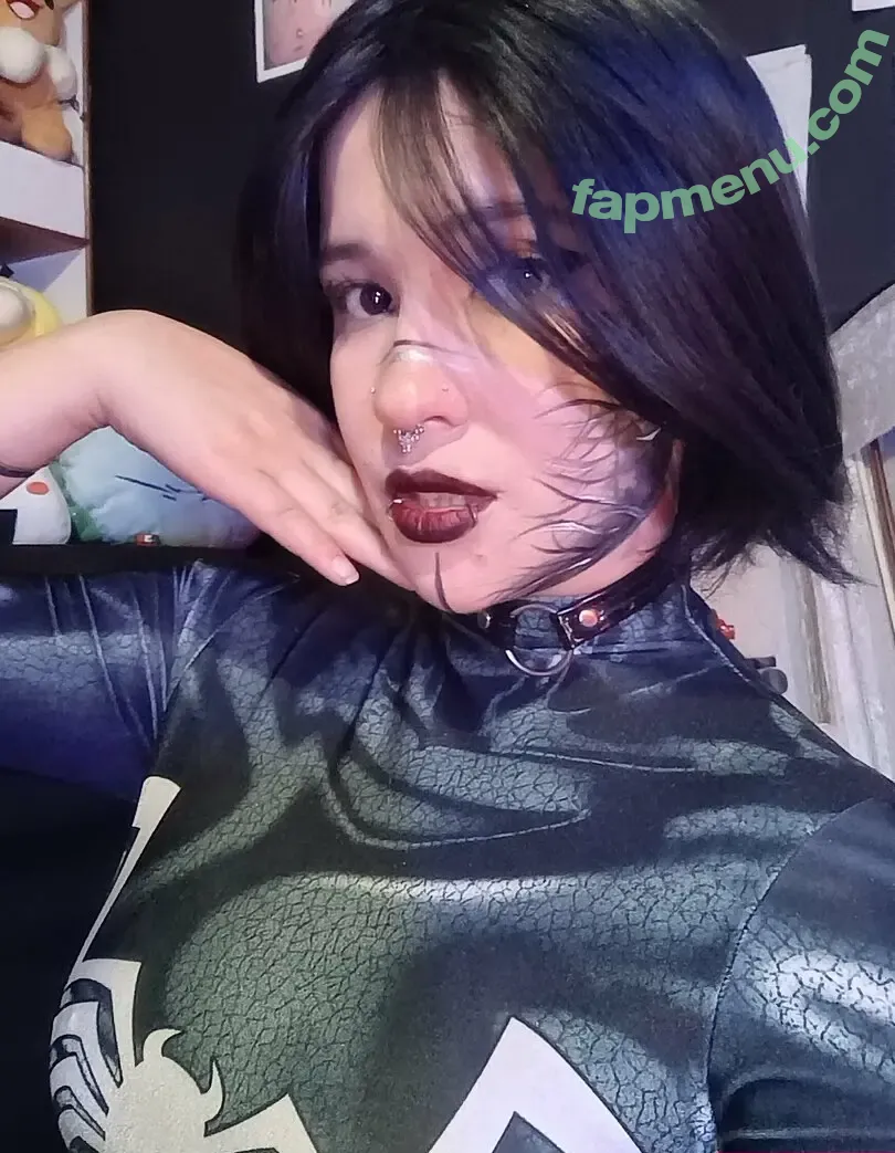 emilythemachine nude photo #0010 (emilythemachine)