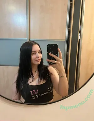 emilyvibes / shopemilyvibes nude photo #0101