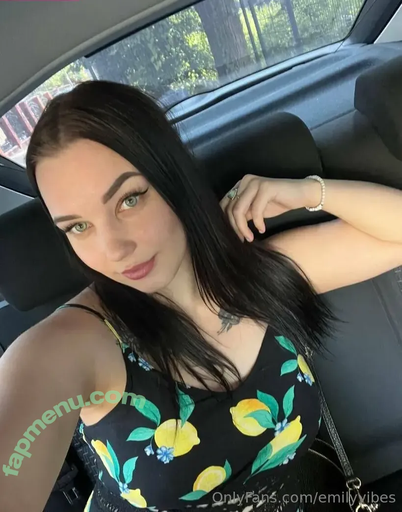 emilyvibes nude photo #0091 (shopemilyvibes)