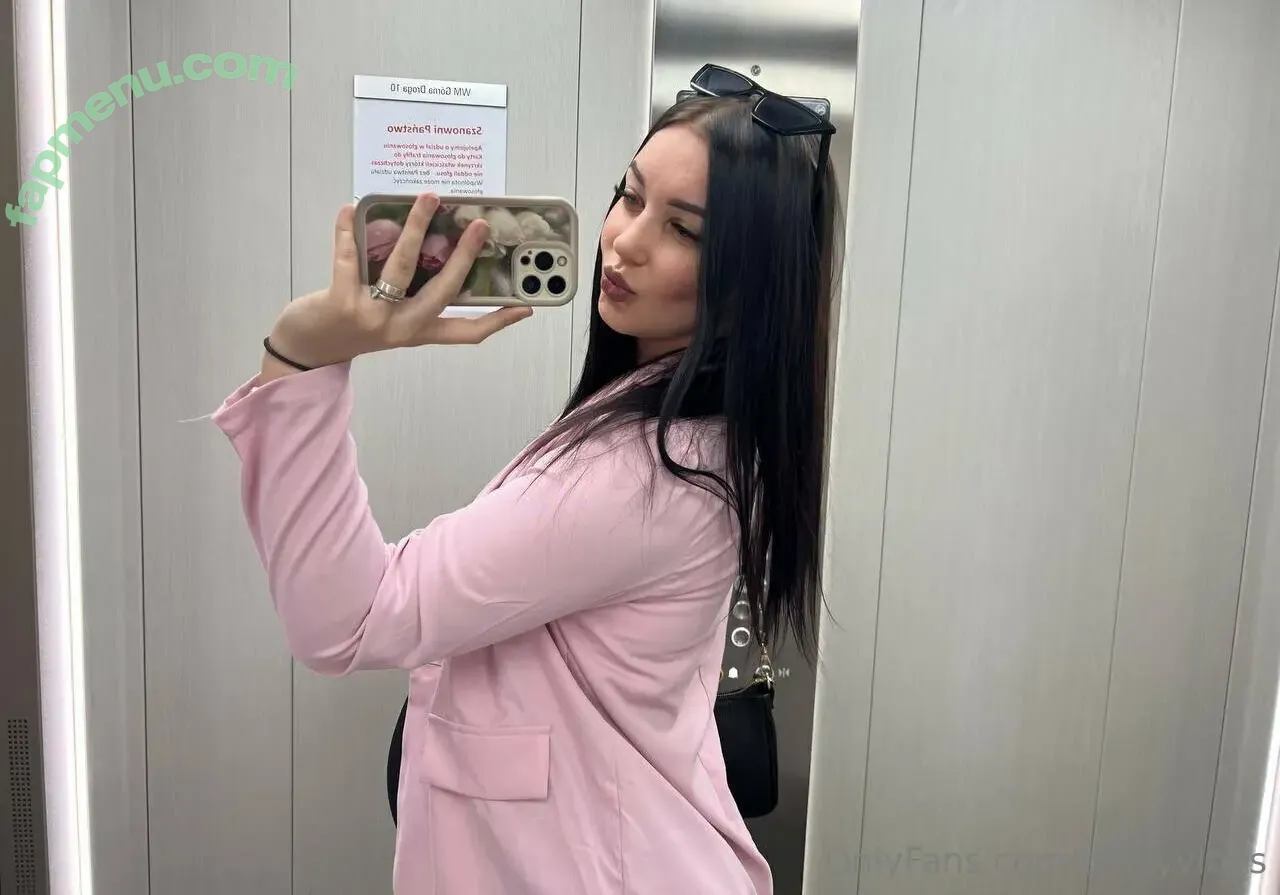 emilyvibes nude photo #0097 (shopemilyvibes)