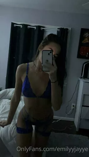 Emilyy Jayye / emilyjayepro / emilyyjayye nude photo #0011