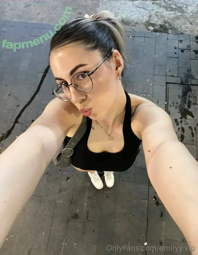 emilyy.vip nude photo #0054 (emilyy.vip)