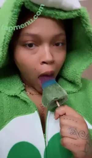  nude photo #0003
