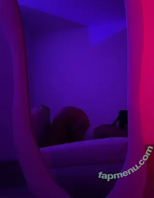 emilyym / emmybear_mh nude photo #0007