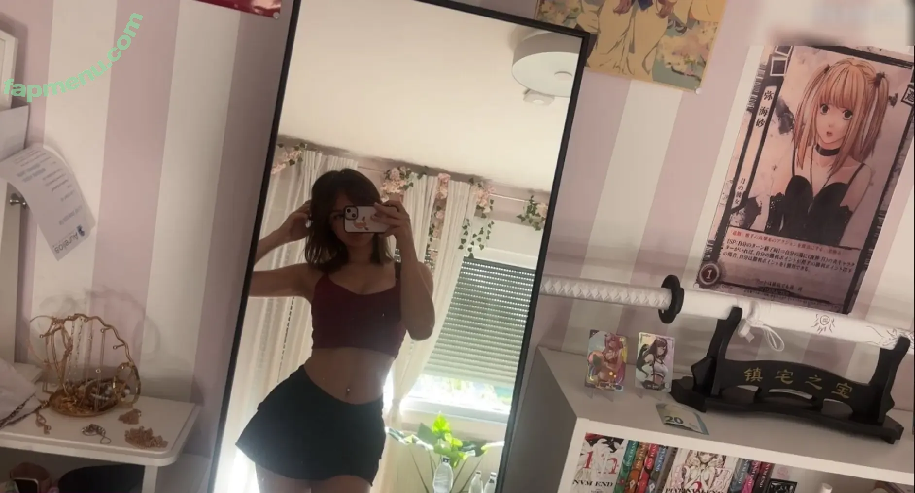 Emilyynl nude photo #0027 (Emilyynl)