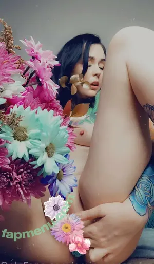  nude photo #0011
