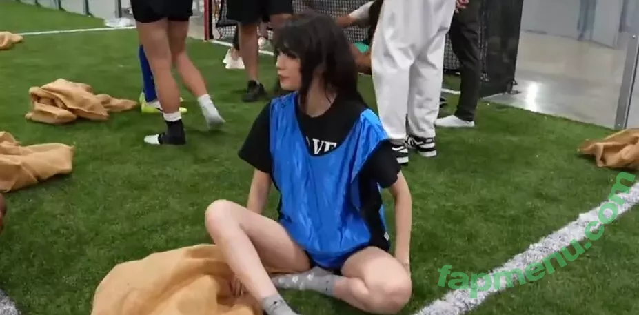 Emiru nude photo #1343 (emiru.jpg)