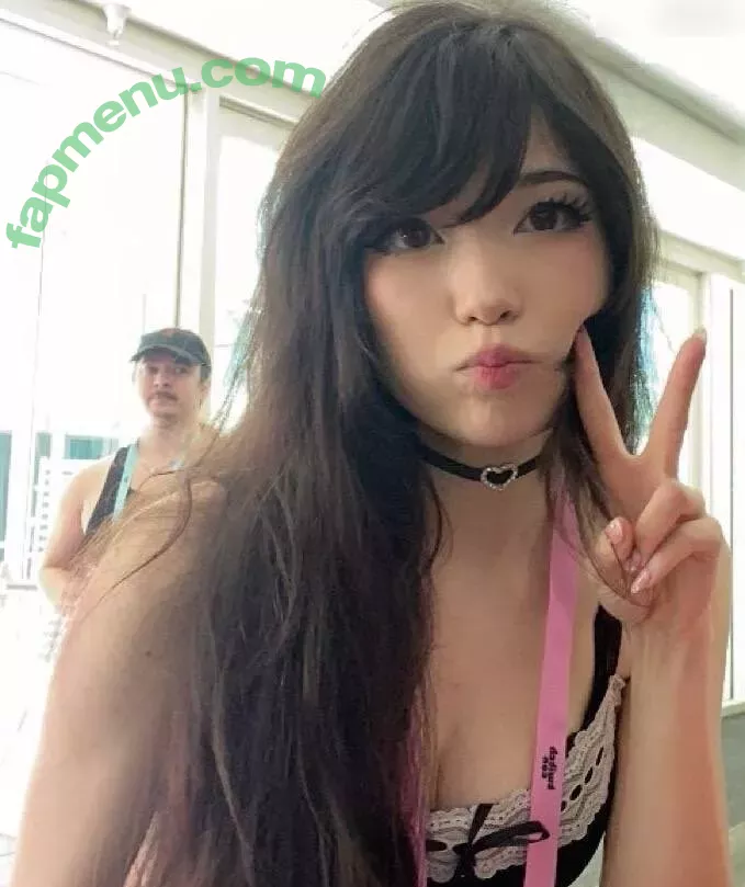 Emiru nude photo #1423 (emiru.jpg)