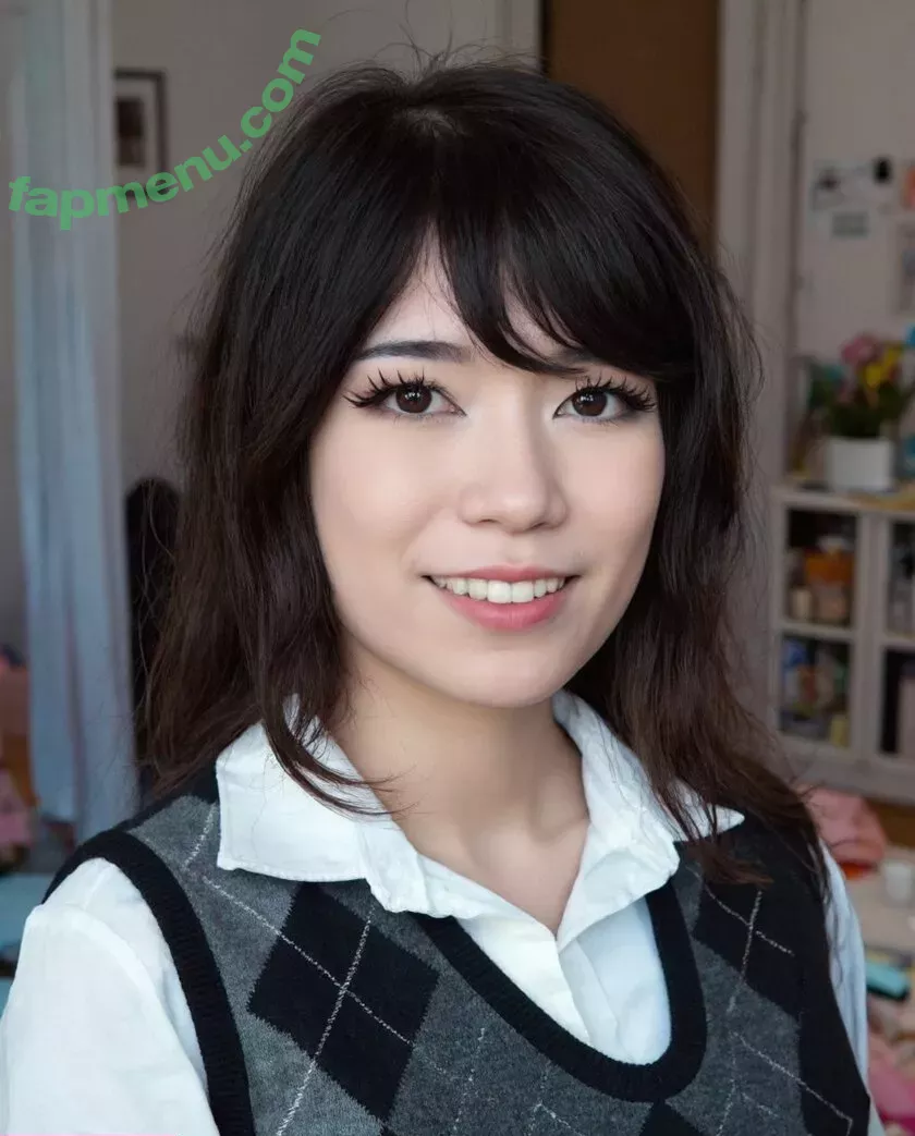 Emiru nude photo #1441 (emiru.jpg)