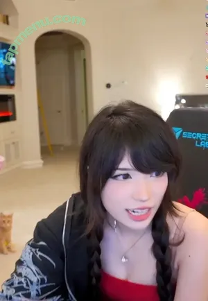 Emiru / emiru.jpg nude photo #2621