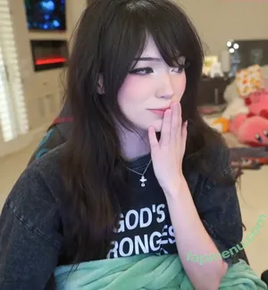 Emiru / emiru.jpg nude photo #2931