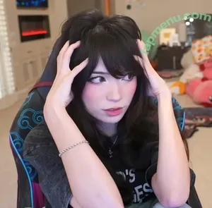 Emiru / emiru.jpg nude photo #2933