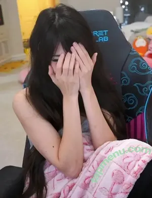 Emiru / emiru.jpg nude photo #2953