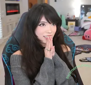 Emiru / emiru.jpg nude photo #2994