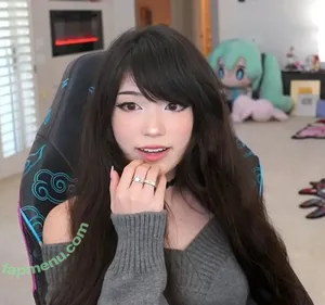 Emiru / emiru.jpg nude photo #2995