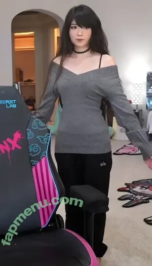 Emiru / emiru.jpg nude photo #2997