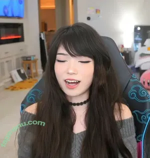 Emiru / emiru.jpg nude photo #2999