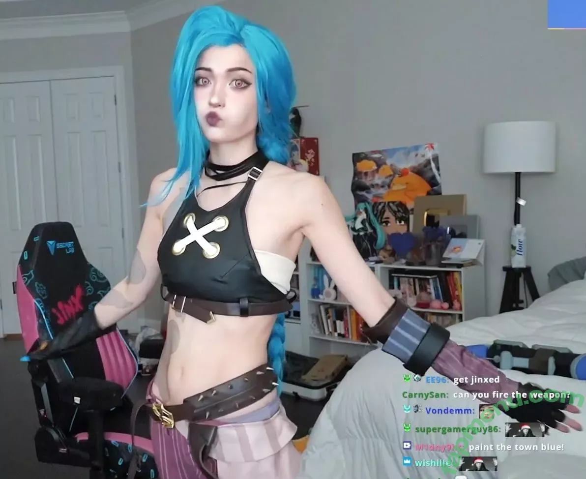 Emiru nude photo #2128 (emiru.jpg)