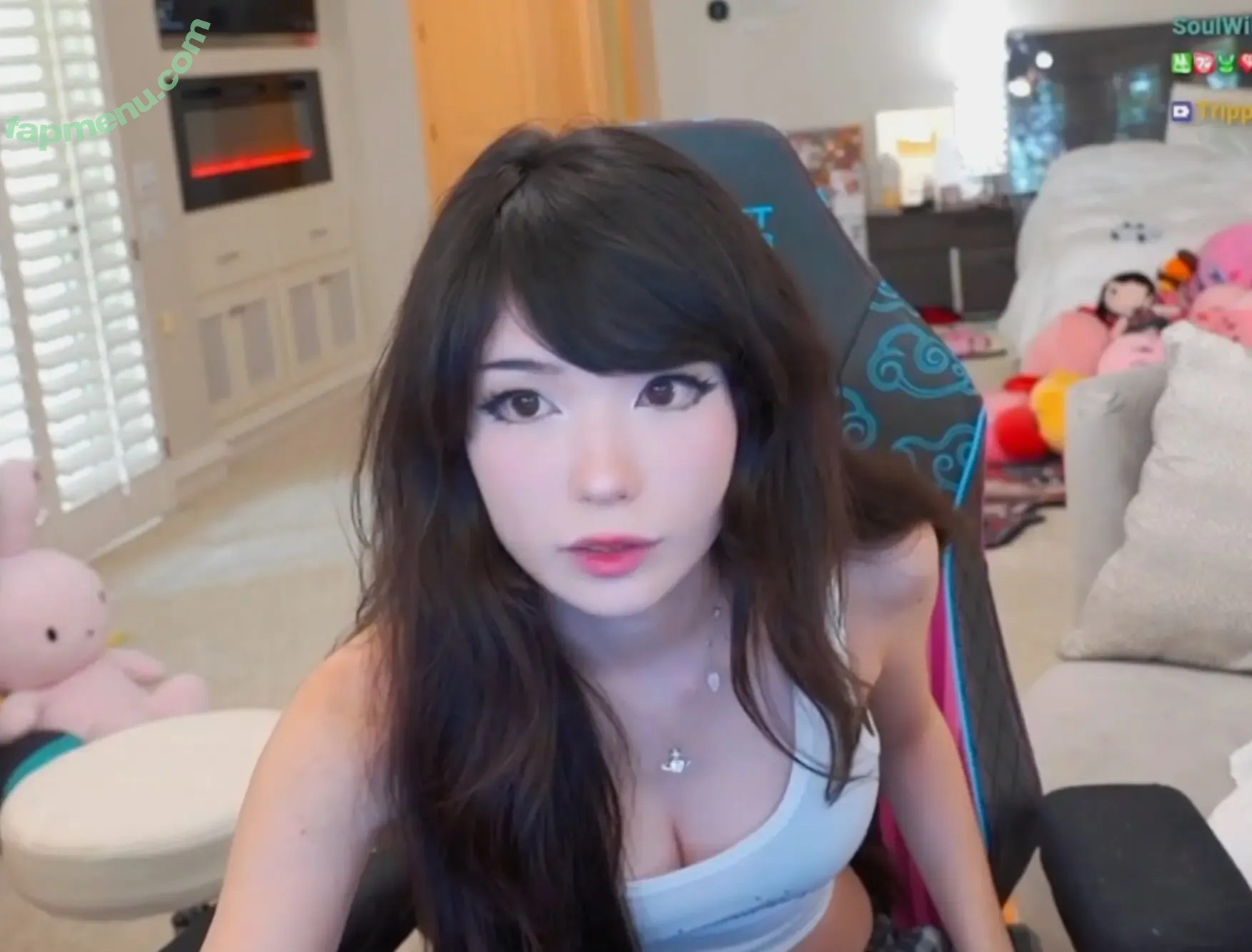 Emiru nude photo #2561 (emiru.jpg)