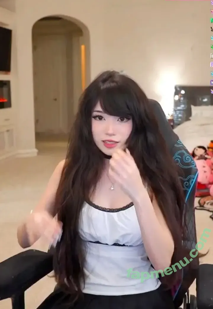 Emiru nude photo #2577 (emiru.jpg)